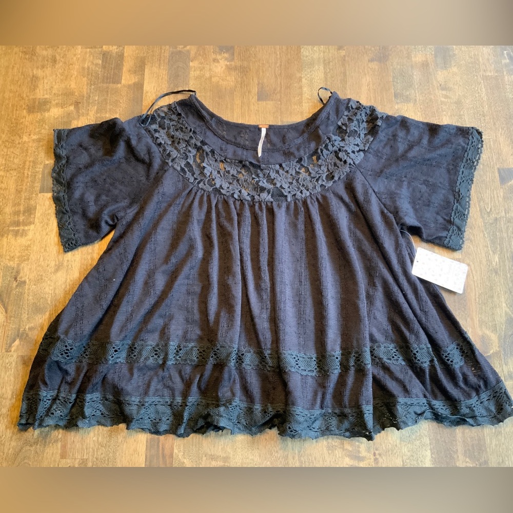BNWT Free People Knit Top Size Small